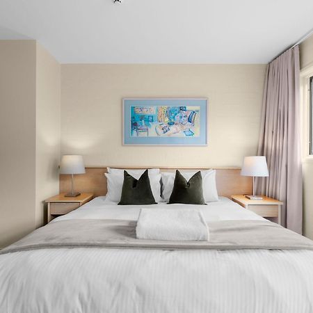 Village Green 2 Bedroom Loft Townhouse With Views Fireplace And Garage Parking Thredbo Exterior photo